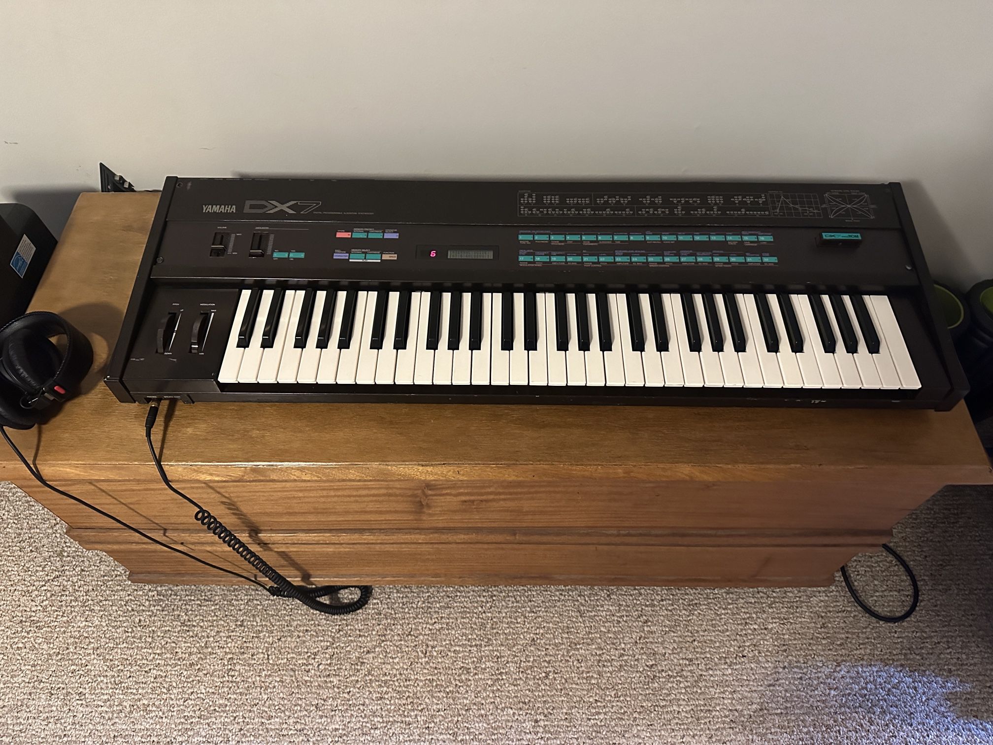 Vintage Yamaha DX7 DX-7 Analog Synthesizer FM synth Keyboard Piano ...