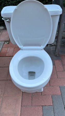 Free Toilet in Great Condition