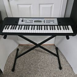 Yamaha YPT-255 Digital Keyboard + Samson HP30 Headphones