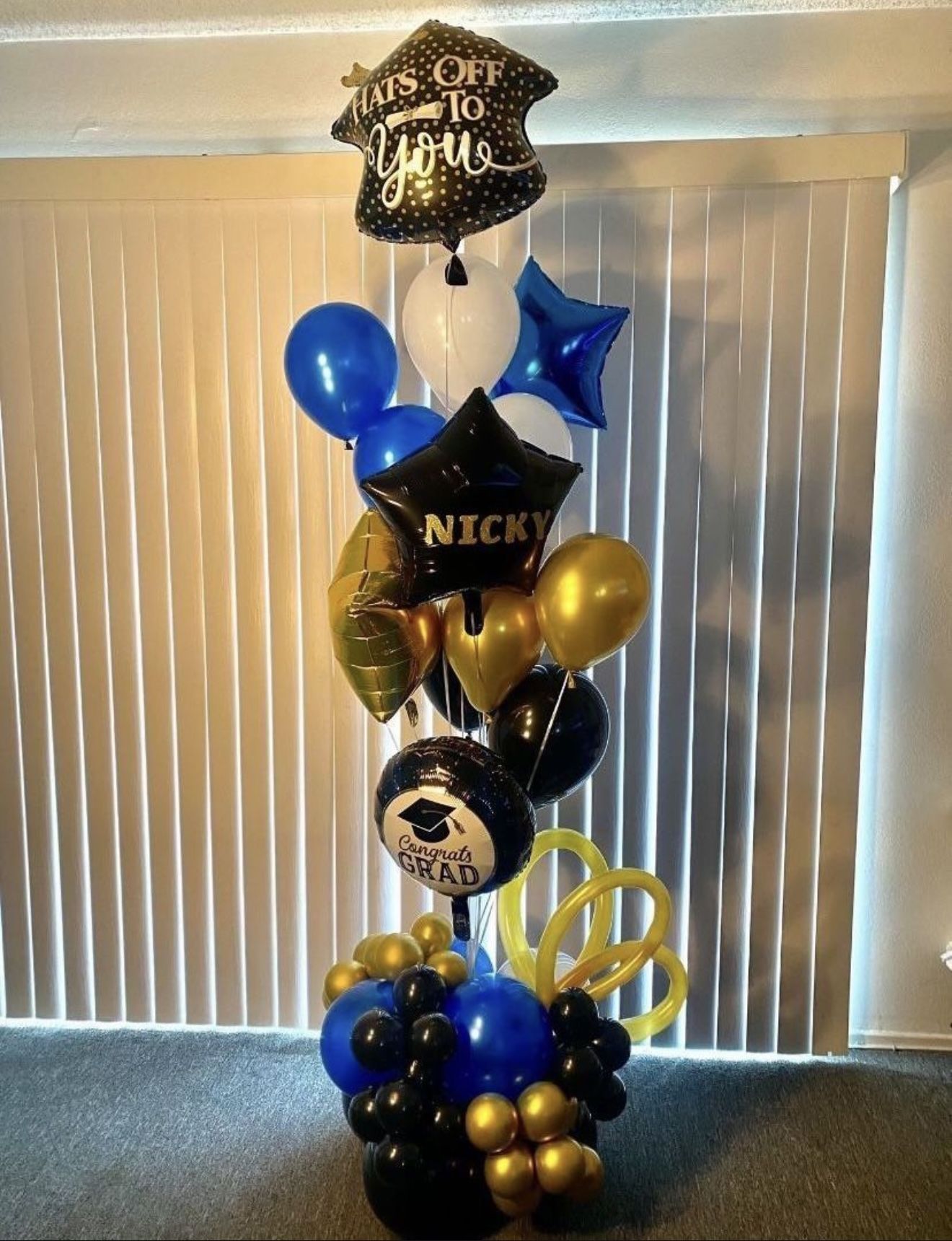 GRADUATION BALLOON BOUQUET