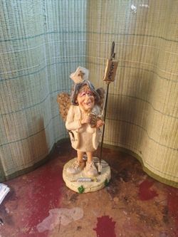 "Tillie" Guardian Grannies & Friends. Collectable figurine
