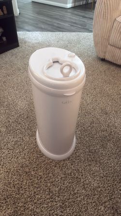 Ubbi Steel Diaper Pail – Odor Locking,  Like New (Nov 2025)