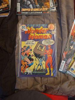 Wonder Woman no 213 originally 20c Flash