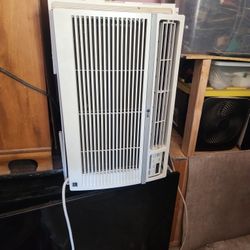 Large Window Air Conditioner LG