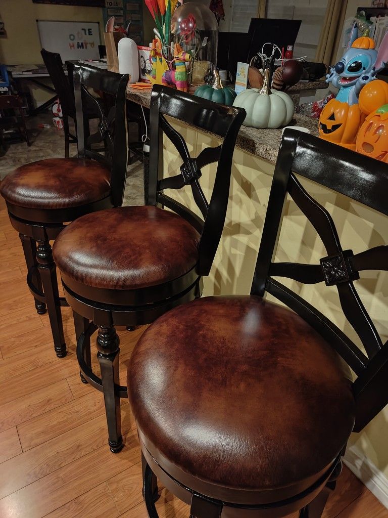 3 Bar Stools Chairs Barstools 30"