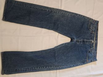 Levis Medium Wash Denim Jeans