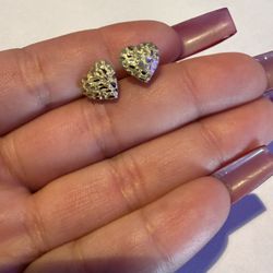 10k Gold Small Heart Earrings 