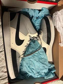 Nike court vision mid