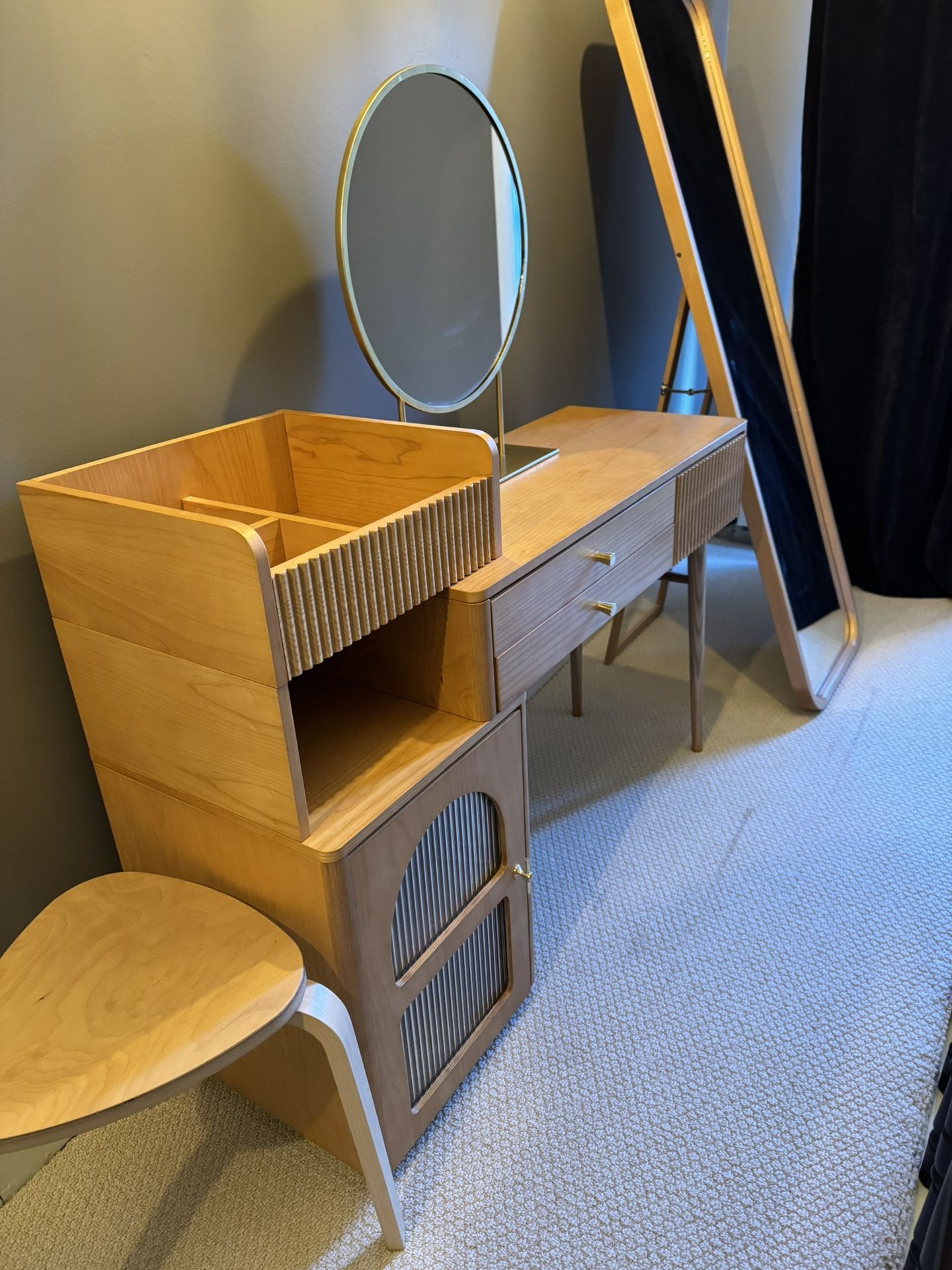 Vanity Set All Included