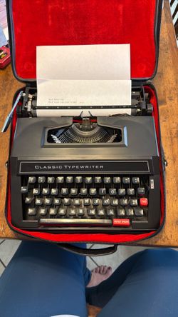 Vintage Classic Typewriter