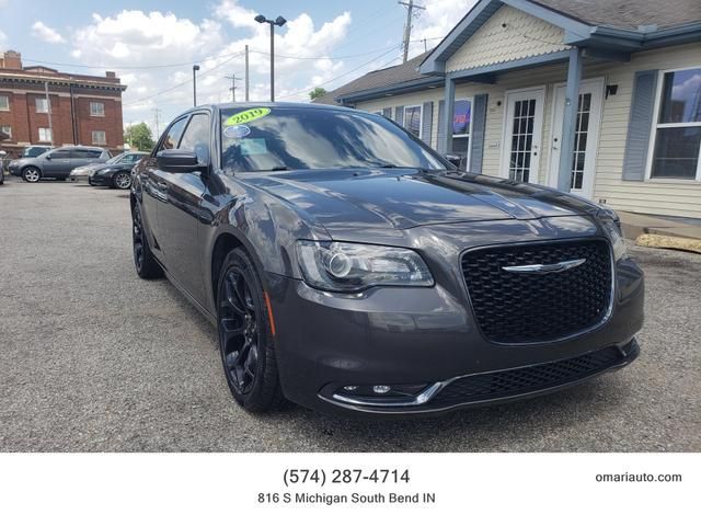 2019 Chrysler 300