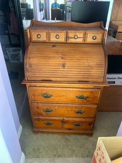 Antique roll top desk