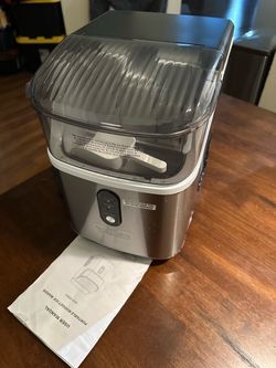 Portable icemaker
