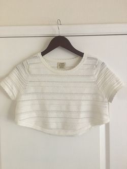 Beautiful gently used Crop Top all white