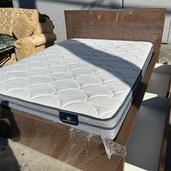 Queen Bed Frame With Mattress 