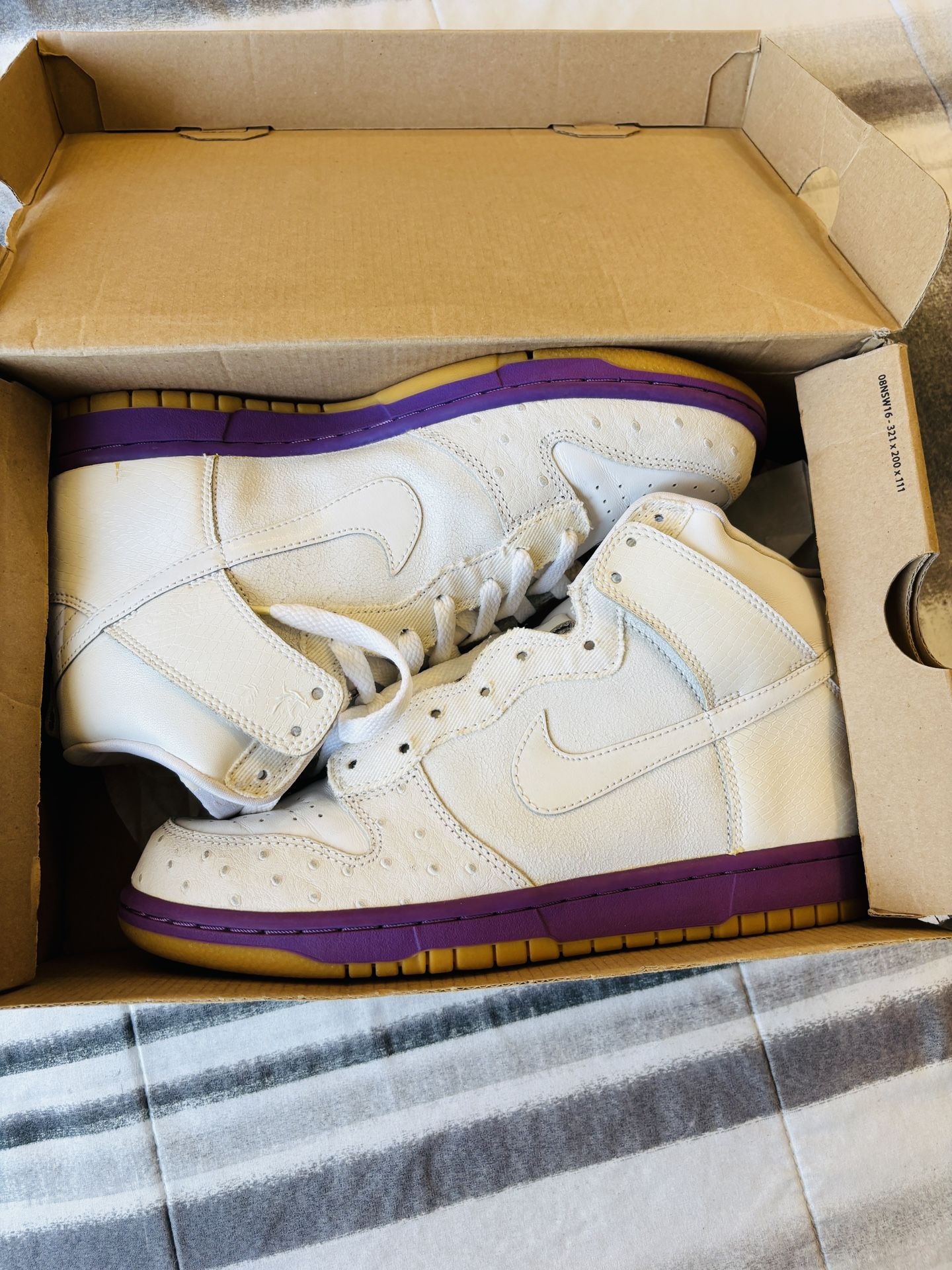 Nike Dunk High Deluxe White Hyacinth