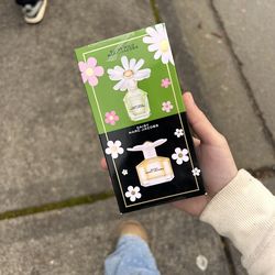 Daisy Marc Jacobs Perfume Bundle Set