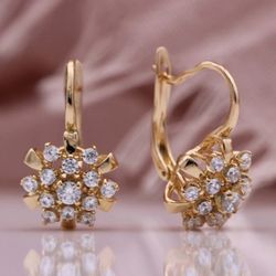 585 Rose Gold Snowflake Natural Zircon