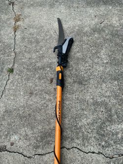 Fiskars 12’ expandable tree pruner/saw