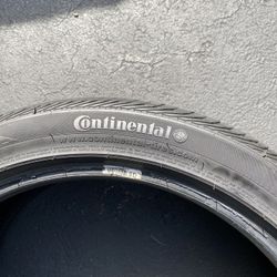 Continental Tires 235/40R 19 96V