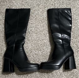Top Moda Black Knee-High Platform Block Heel Boots