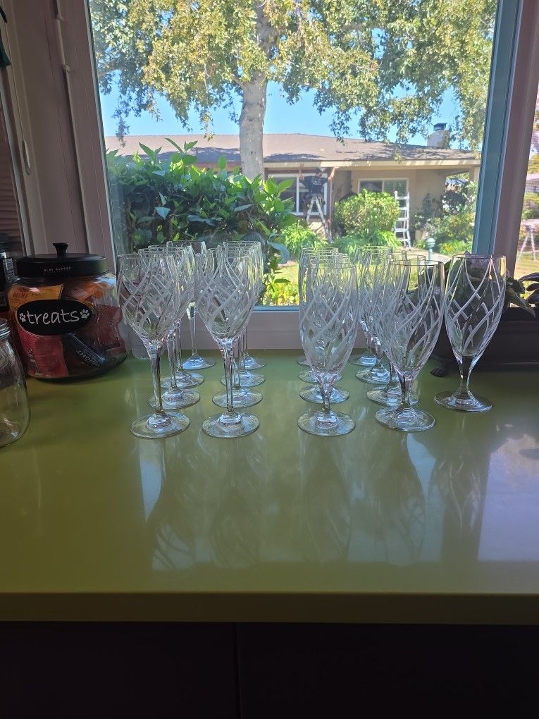 Crystal Wine And Champagne Glasses