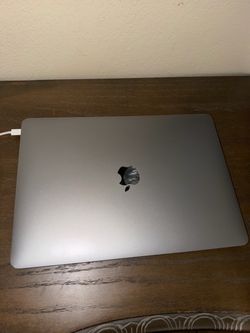 2020 Apple M1 MacBook Air 13.3" 8GB/256GB - (Space Gray)