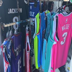 NFL 🏈 , NBA Basketball 🏀 , And Soccer ⚽️ 🥅