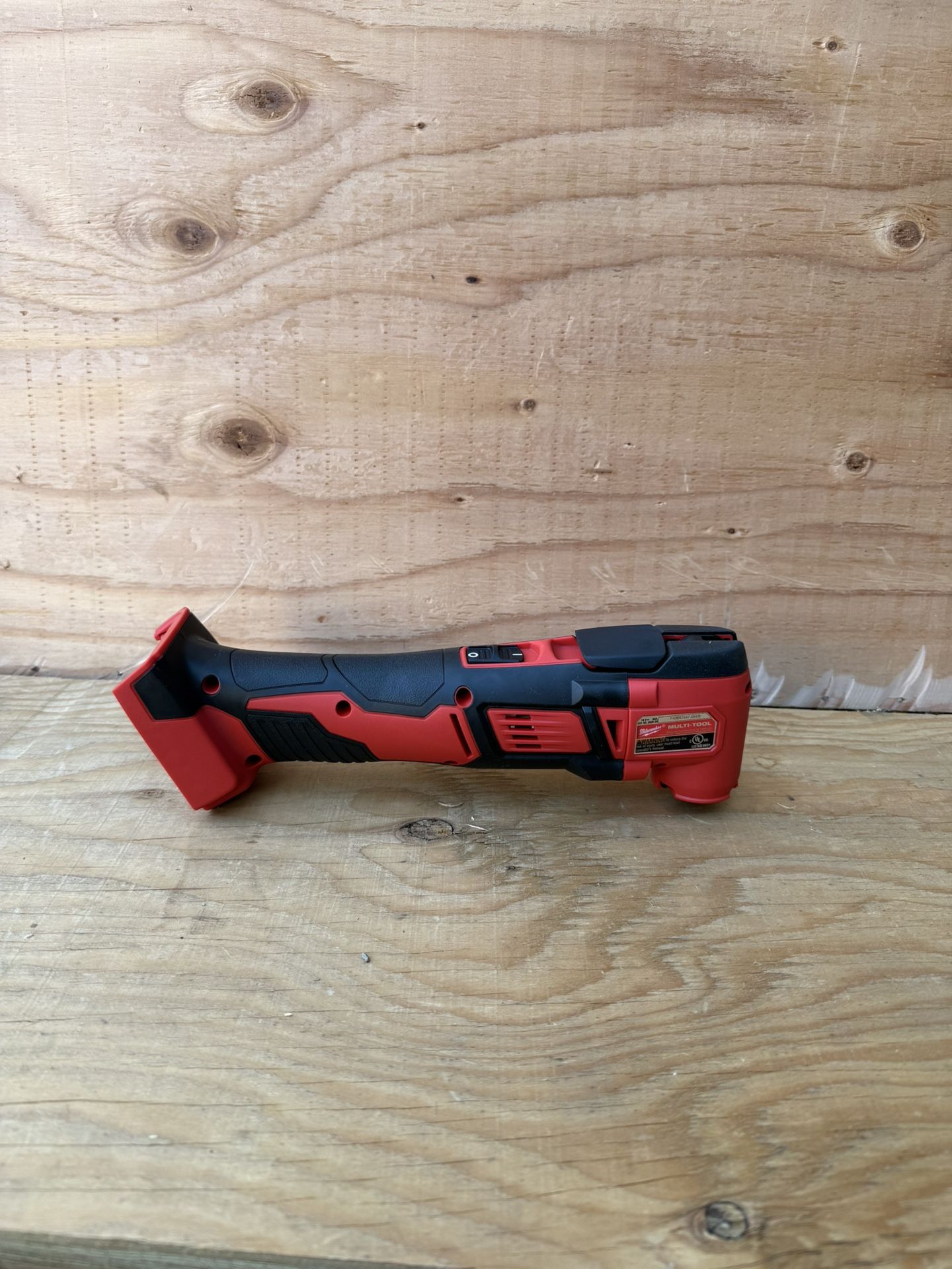 Milwaukee M18 18V Lithium-Ion Cordless Oscillating Multi-Tool (Tool-Only