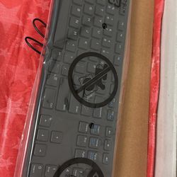 Wired Keyboard, Webcam And Mouse