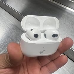 AirPod 4 