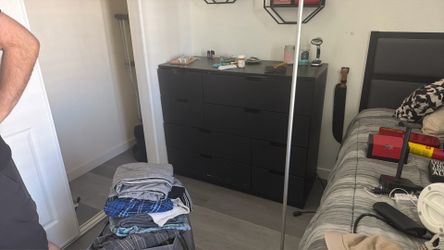 Dresser & bed set