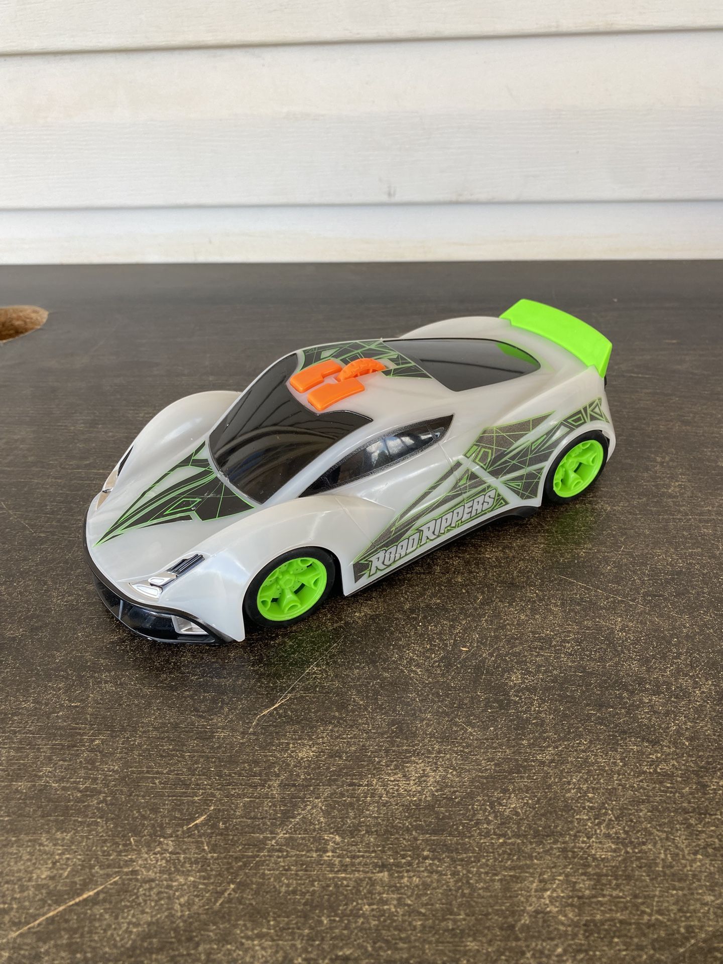Nikko Road Rippers Lights & Sounds Color Wheels (10" / 25Cm)