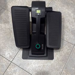 Cubii Under Desk Elliptical – Excellent Condition”