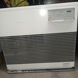 Monitor Heater, Kerosene Tank With Kerosene In It