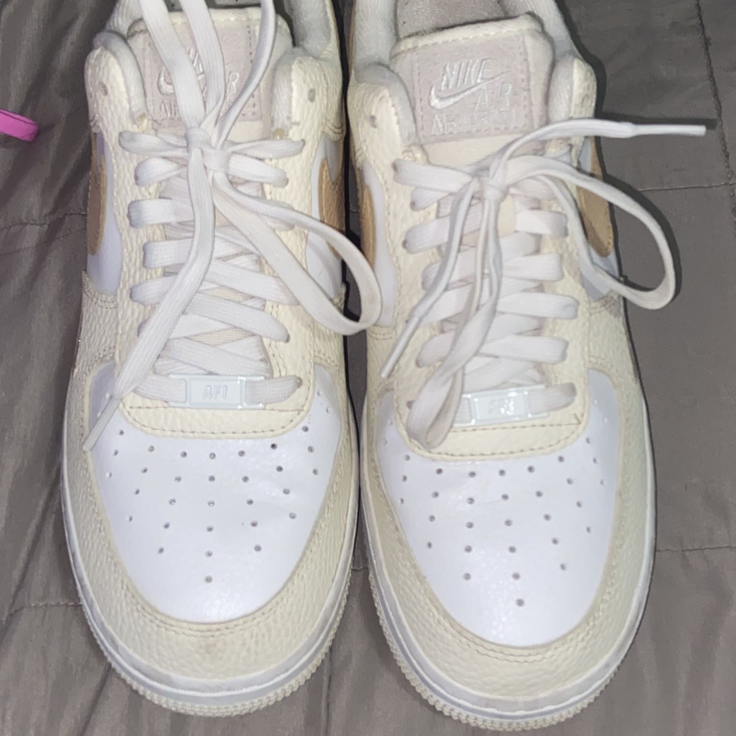 Women’s size 9 Air force ones 