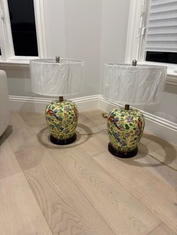 Set of lamps. Heavy. Beautiful ceramic base and wood holder