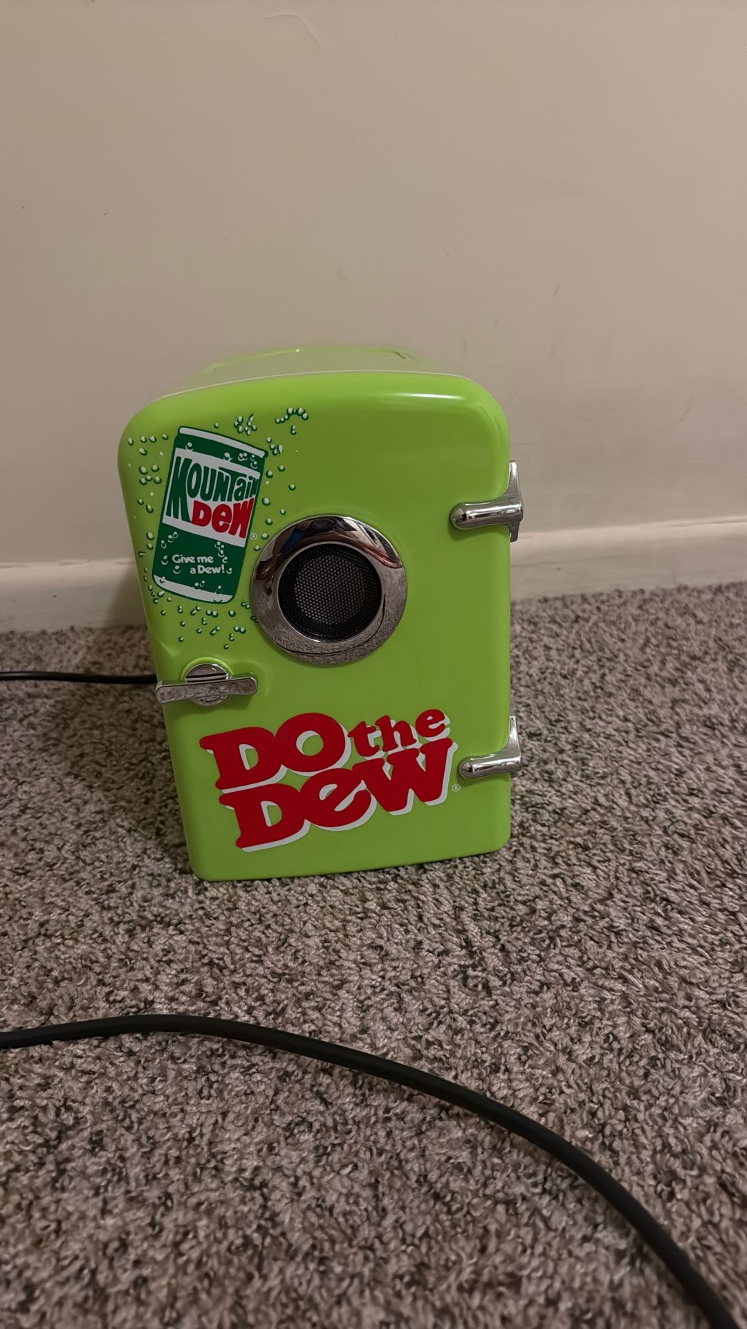 Mini Mountain Drew Fridge