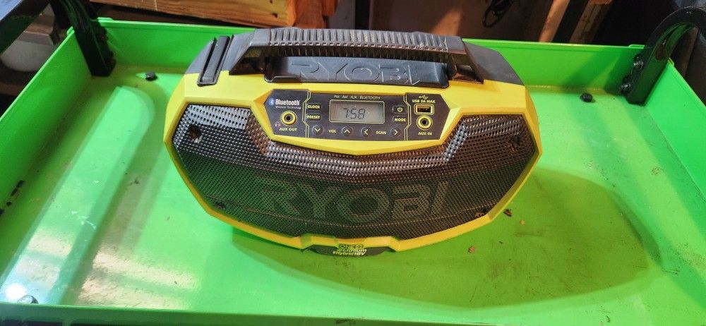 ryobi 18v Bluetooth radio