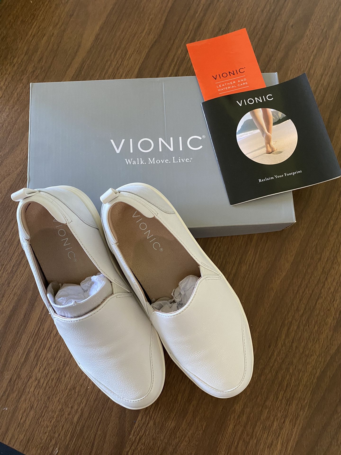 Vionic Penelope Slip-On Sneaker White