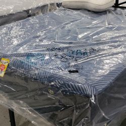 Serta Perfect Sleeper Quilted X Hybrid Queen Size Brand New Never Used