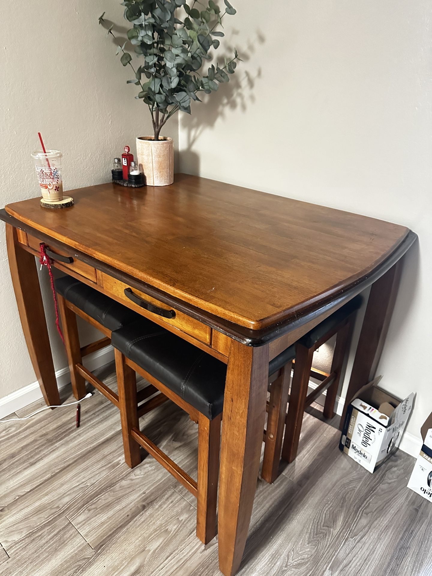 5 Piece Dining Table 4 Drawers