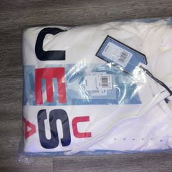 Guess Hoodie Large