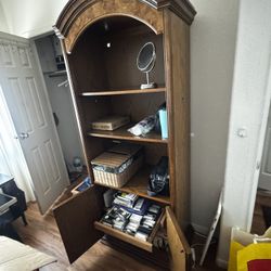 Bookcase 