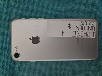 Apple iPhone 7 32GB Unlocked Silver