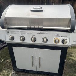 Propane gas grille 6 -Burners w/Side Stove Burner 