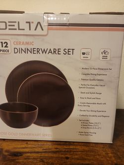 Dinnerware Set