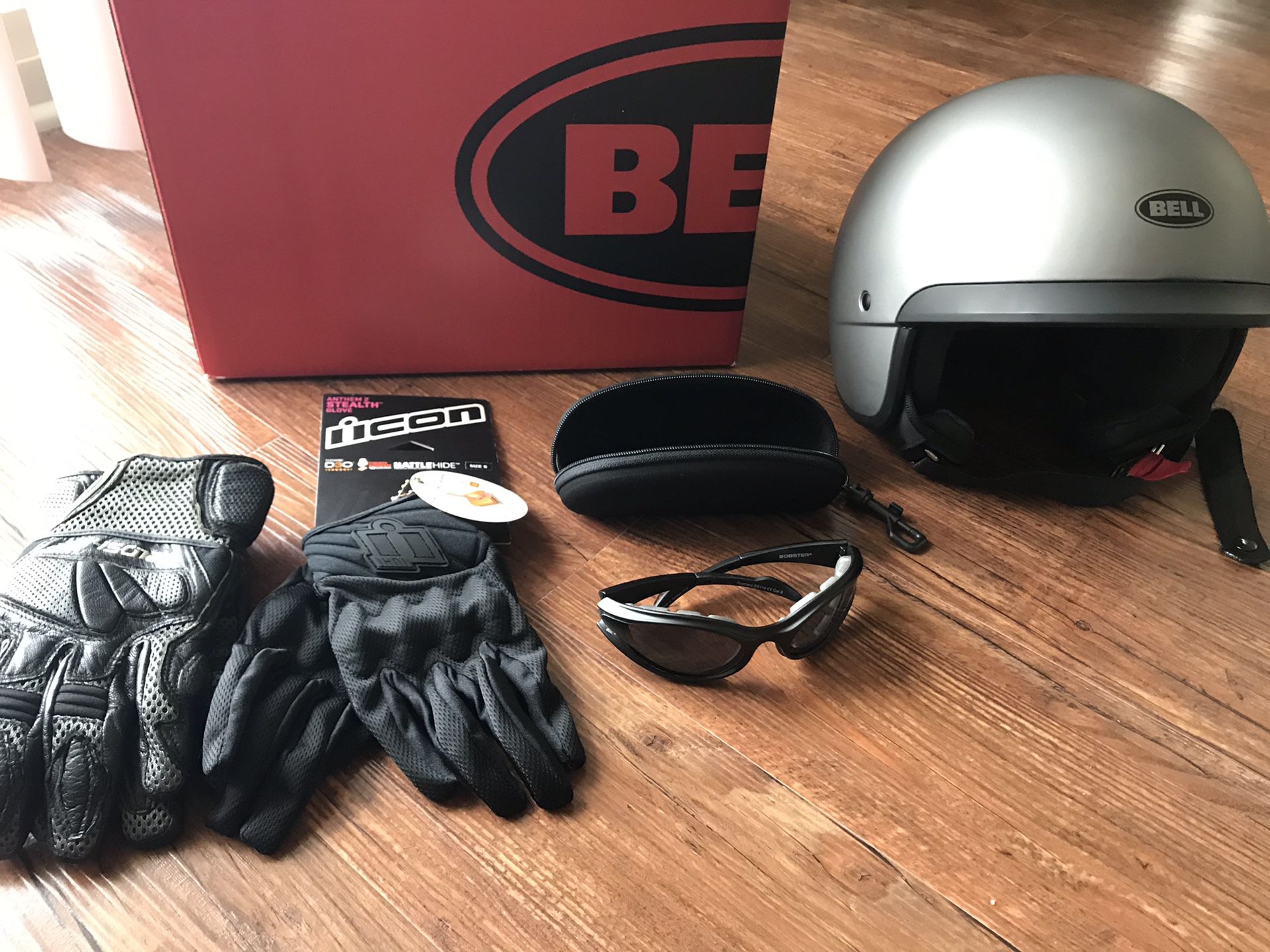Motorcycle gear- Bell Scout Air Helmet M