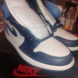 Jordan Retro 1 Obsidian UNC Size 10.5