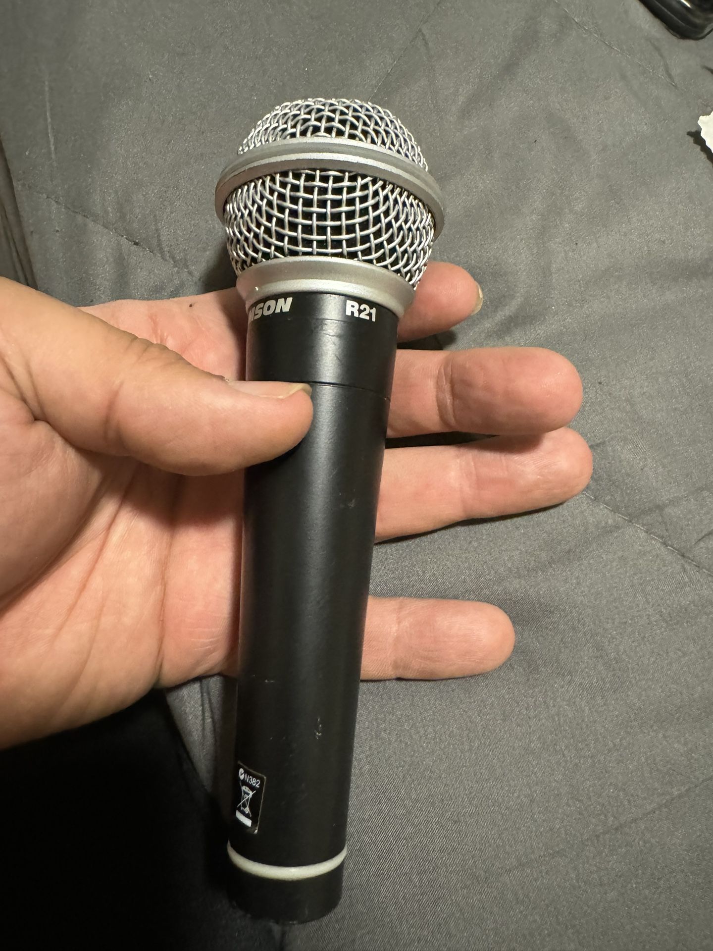 Samson R21 Microphone